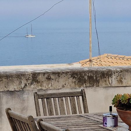 Sea-View Terrace & Bikes Moon Ortigia Holiday Home Сиракуза Екстериор снимка