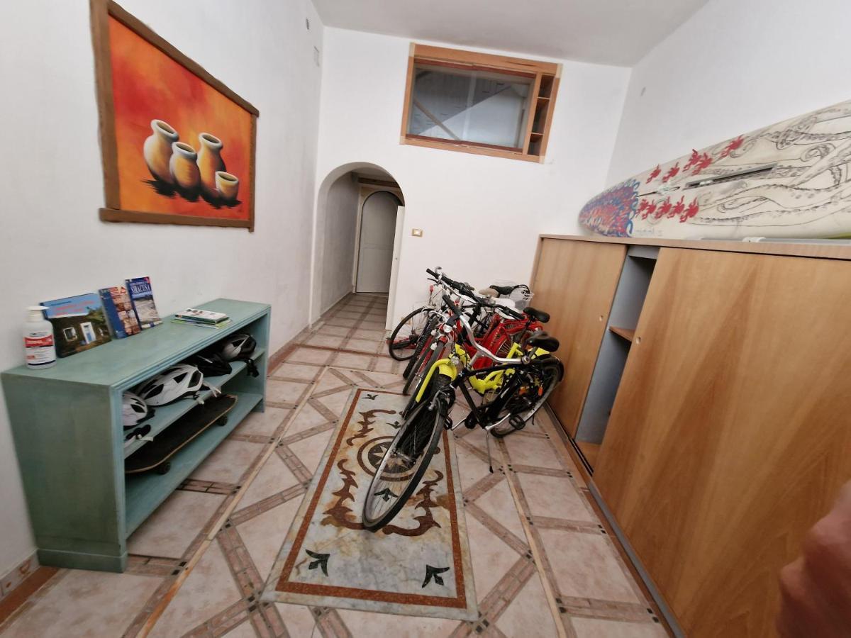 Sea-View Terrace & Bikes Moon Ortigia Holiday Home Сиракуза Екстериор снимка