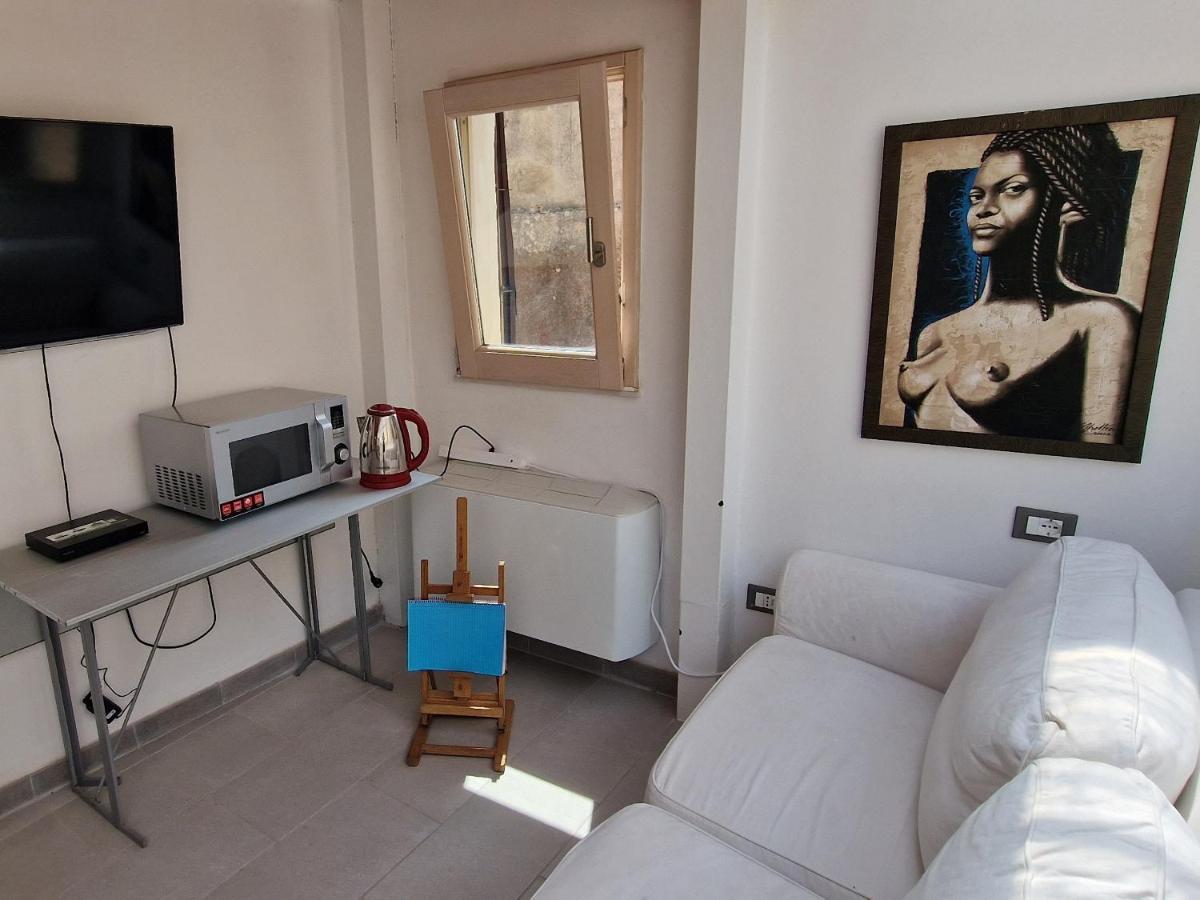 Sea-View Terrace & Bikes Moon Ortigia Holiday Home Сиракуза Екстериор снимка